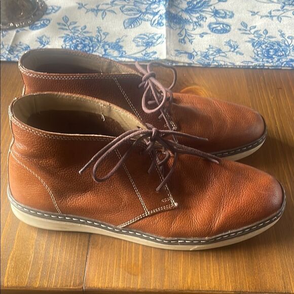 Johnston & Murphy Brown Leather Chukka Boots main image 6